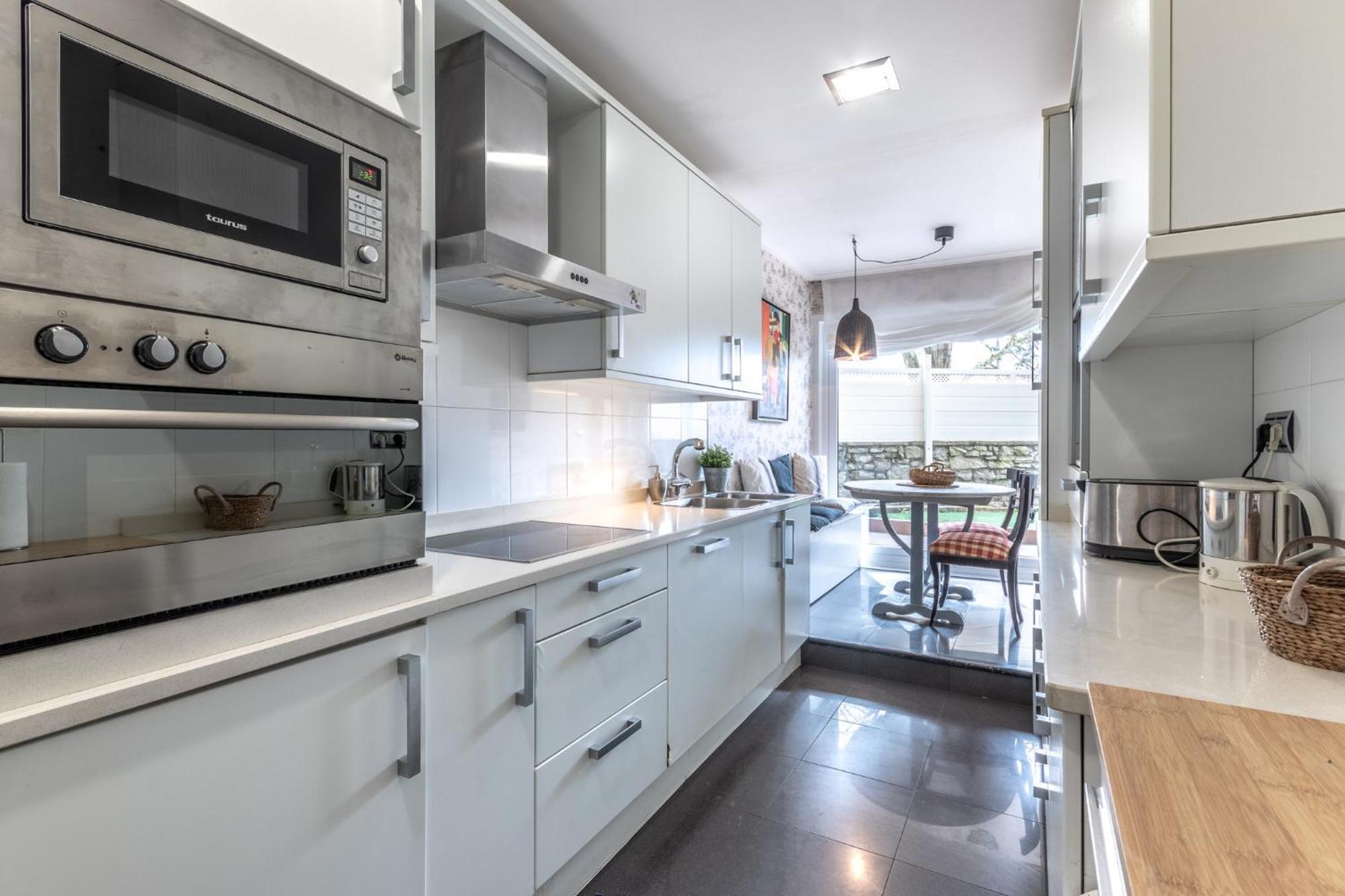 Arkotxa Apartment By People Rentals Getxo Buitenkant foto