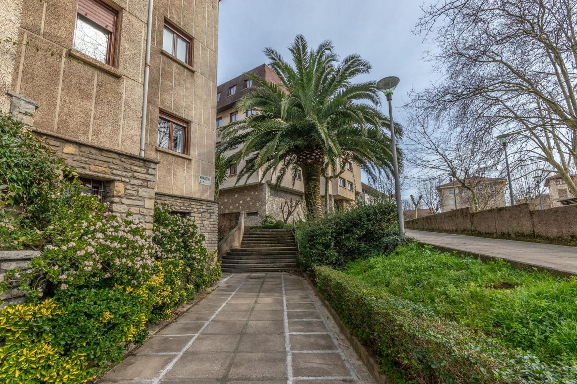 Arkotxa Apartment By People Rentals Getxo Buitenkant foto